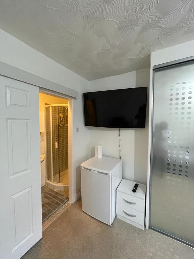 Alder En-Suites Self-Catering With Private Shower 1 Southampton Zewnętrze zdjęcie