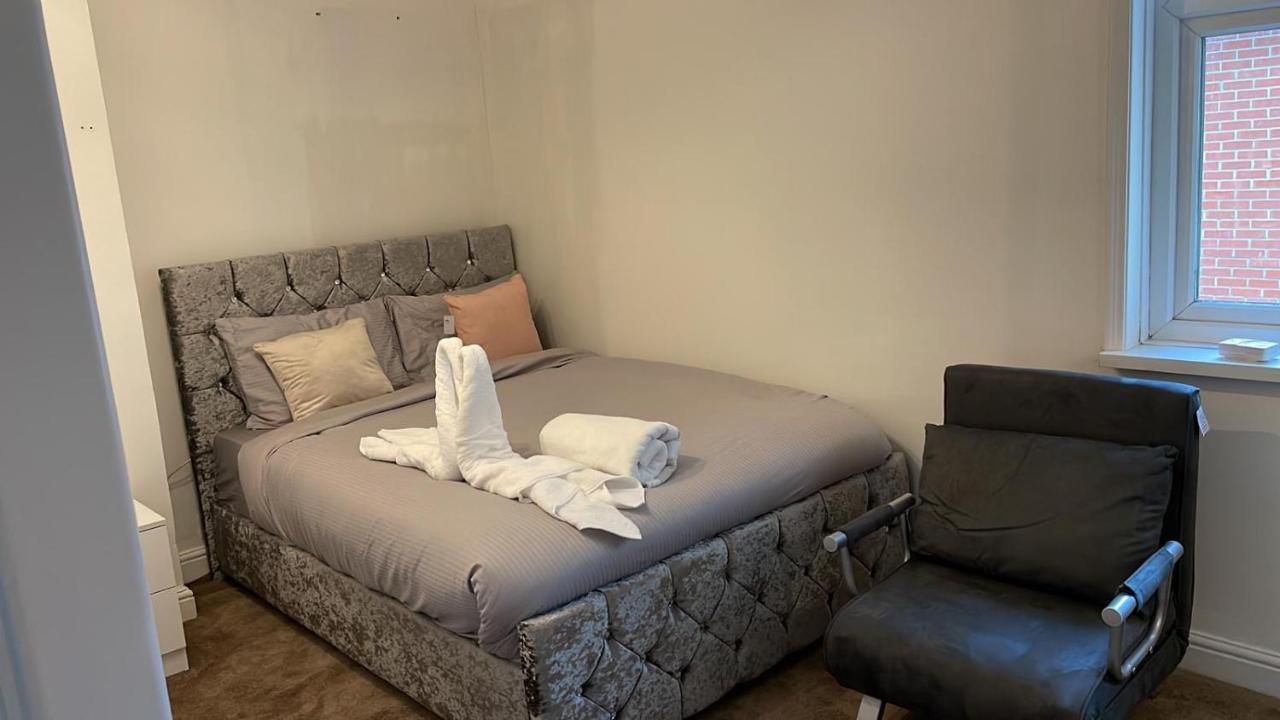 Alder En-Suites Self-Catering With Private Shower 1 Southampton Zewnętrze zdjęcie